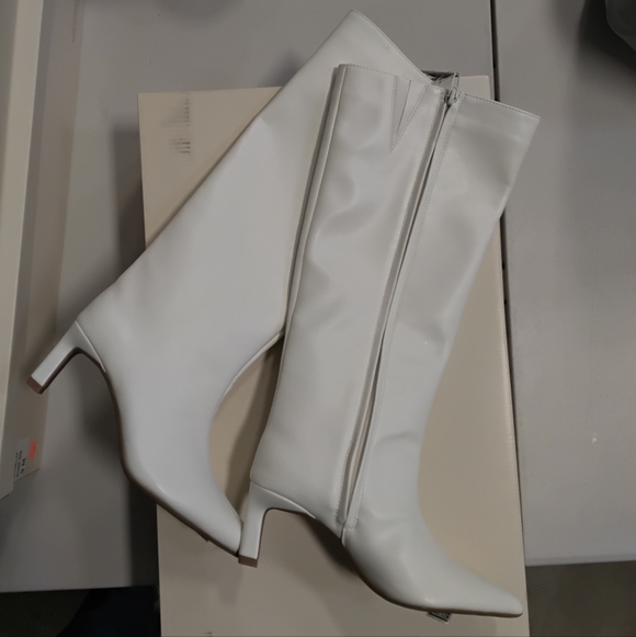 ON 34th Shoes - Chic On 34th "Rachelle" White Heeled Boots for Women